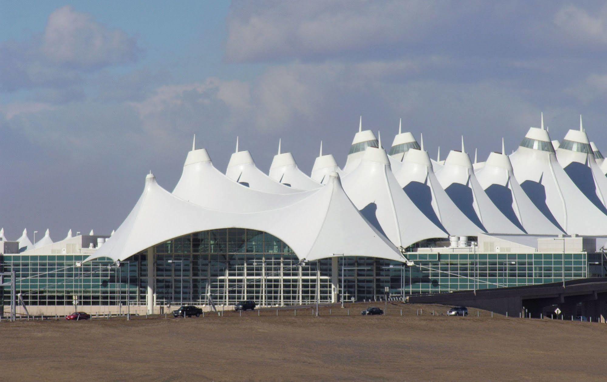 Baymont By Wyndham Denver International Airport Eksteriør billede