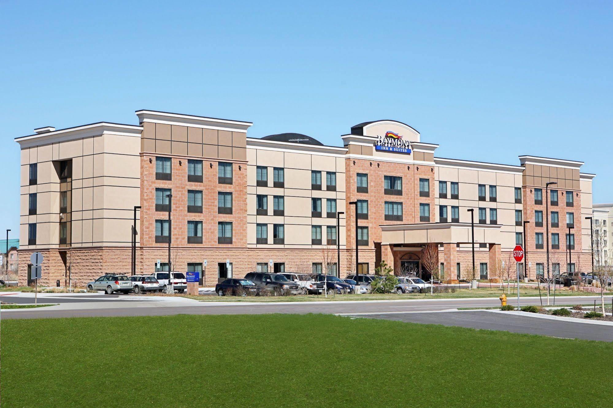 Baymont By Wyndham Denver International Airport Eksteriør billede